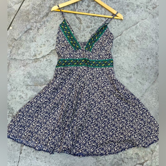 Ipanima Floral Sleeveless dress small / medium - Picture 3 of 6